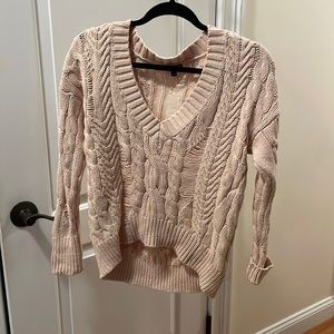 V neck sweater